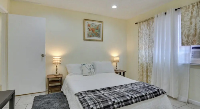 Коттедж Whittier Duplex Unit Near Beaches & Hiking!