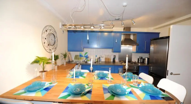 Amazing Apartment-brick Lane Apartment Cn4, Varaa Huoneisto Asunnot kohteessa Merseyside, Huoneisto