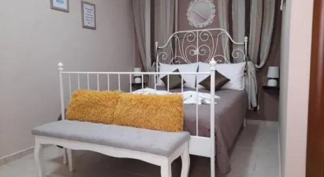 Nikos Studio