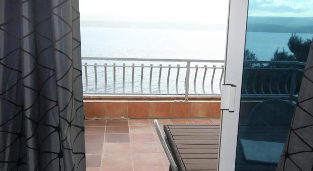 Апартаменты с видом на море Apartments Mediteran