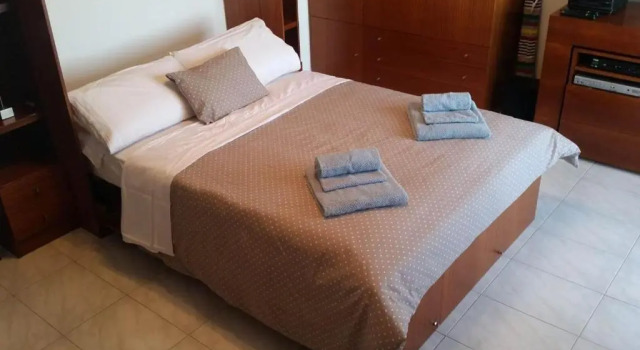 Студия Studio Apartment with Sea View & Fibre Internet
