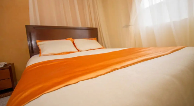 Lowela Hotel, Book Hotel Hotels in Nairobi with Breakfast, near The Technical University of Kenya, Breakfasts