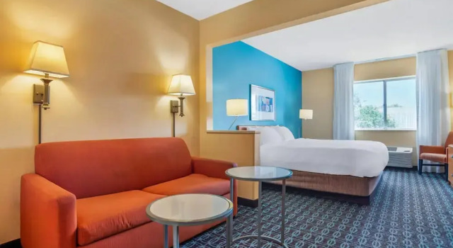Люкс Sleep Inn & Suites Pensacola - University Area