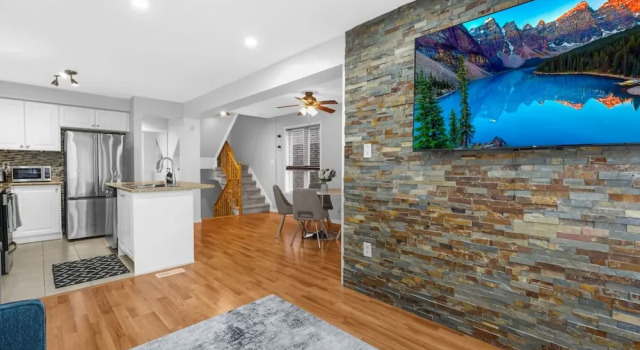 Коттедж Chic 2BR House Newly Renovated Central Spot