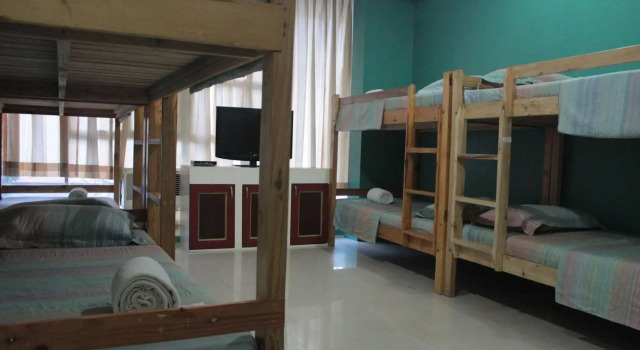 Yuj Inn, Varaa Hotelli Quezon City 