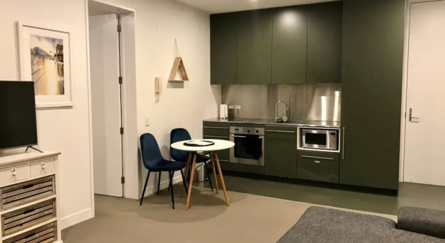 2 Bedroom Penthouse Apartment With City Views, Забронировать Апартаменты/квартира Отели Окленда с бассейном, рядом с Westhaven Marina, Бассейн