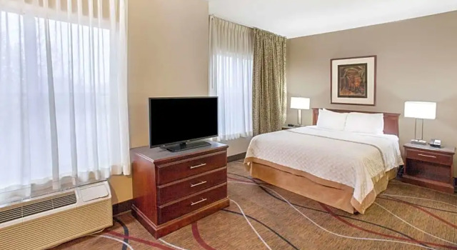 Люкс Hawthorn Extended Stay by Wyndham Bloomington