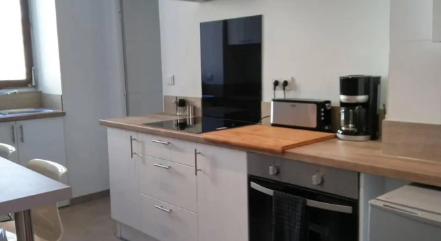 3P cosy à Mulhouse, 55 m2, Забронировать Апартаменты/квартира Отели Мюлуз с парковкой, рядом с Maison Engelmann, Парковка