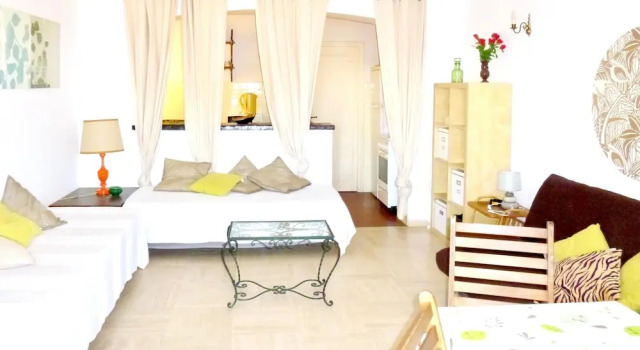 Studio in Sainte-maxime, With Wonderful sea View, Pool Access and Encl, Забронировать Отель Отели Сент-Максима с бассейном, Бассейн