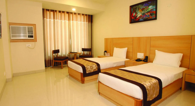 Wingston A Treehouse Hotel-Goverdhan