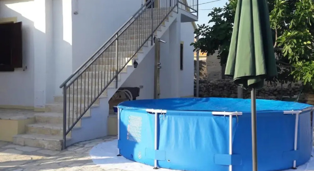 Коттедж This Pleasant Holiday Home is an Ideal Starting Point to Explore Dalmatia