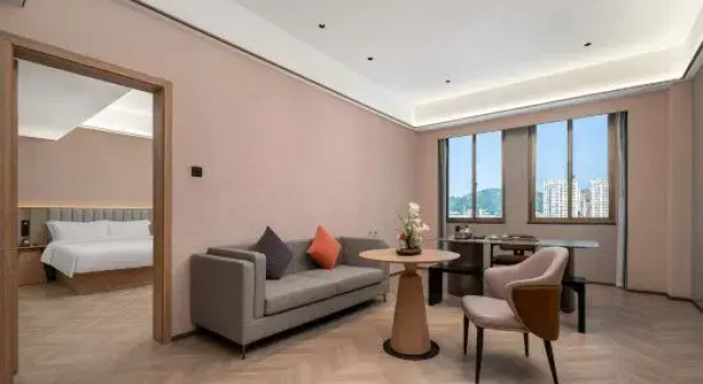 Семейный люкс Wordorf Shirokia Hotel