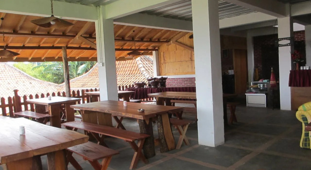 Lembur Incu Syariah Villa and Resto, Book Villa Billige hoteller i Parompong