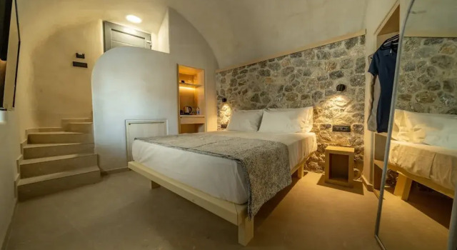 Alaya Suites