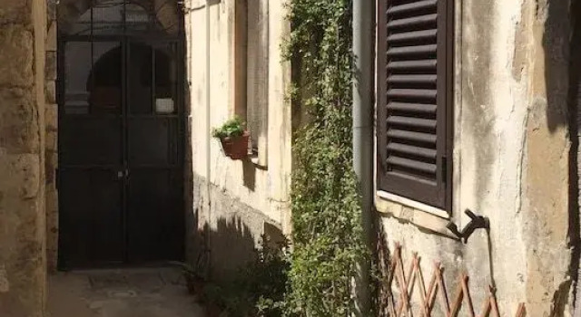 La terrazza sul vicolo della Giudecca by Wonderful Italy