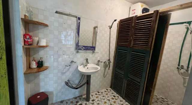 Кровать в общем номере Saigonese Trekking House