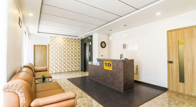 FabHotel Vista Suites, Rezerwuj Hotel Hotele w Bangalore z parkingiem, Parking