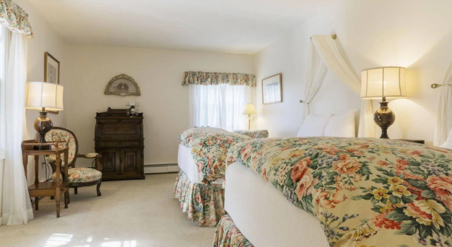 The Inn at Sawmill Farm, Varaa Maatalousloma Hotellit New England uima-altaalla, Uima-allas