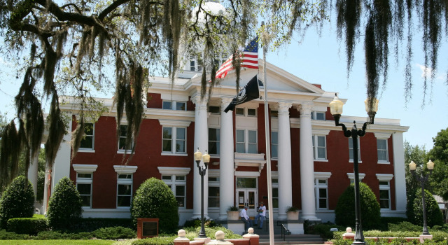 Hampton Inn Dade City - Zephyr Hills, Buchen Sie Hotel Dade City Florida