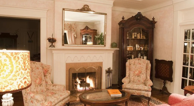 The Bissell House Bed and Breakfast, Брондау Таңертеңгі аспен бірге түндеу South Pasadena АҚШ