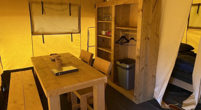 Тент с 2 комнатами Holiday Park Duinhoeve