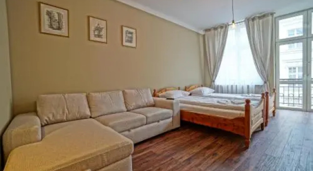 Krakow For You Main Square Apartments, Забронировать Апартаменты/квартира Отели Кракова с парковкой, рядом с Церковь Святого Франциска Ассизи, Парковка