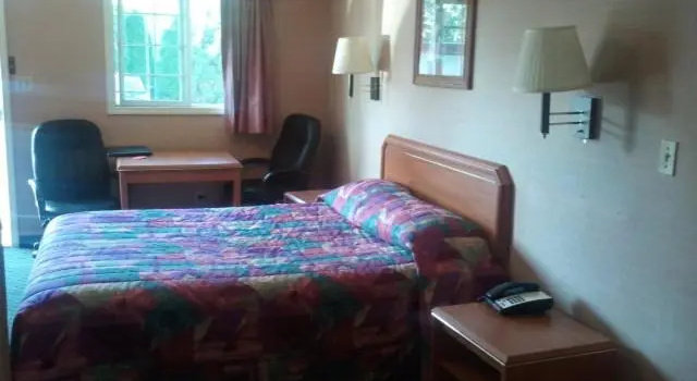 Номер Standard Aaron Motel