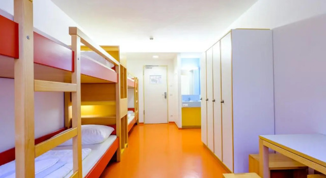 Четырёхместный номер Standard HI Munich Park Youth Hostel