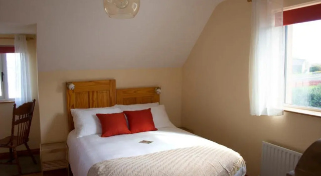 Madra Rua Organic Accommodation, Book Hotel Hoteller i Wild Atlantic Way med parkering, Parkering