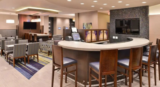 Кровать в общем номере SpringHill Suites by Marriott Raleigh Cary