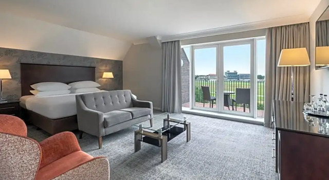 Двухместный люкс Delta Hotels by Marriott York