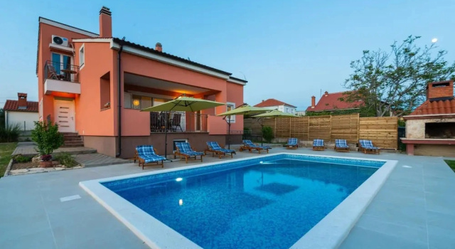 Коттедж Villa Solis ZadarVillas