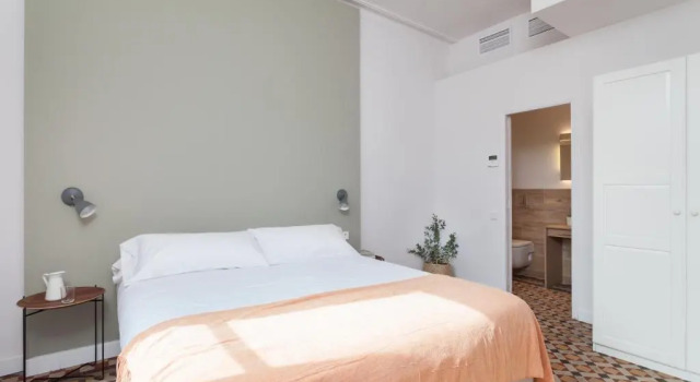 6 Dormitorios En Apartamento Modernista En El Corazon de Barcelona, Забронировать Апартаменты/квартира Барселона провинция Барселона, рядом с Jove Regina Theatre