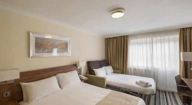 Двухместный семейный номер Standard Holiday Inn Swindon by IHG