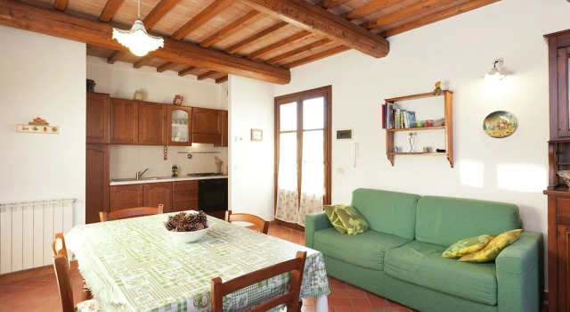 Well Kept Property With Garden With Lovely Panorama