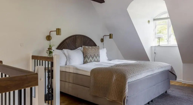 Апартаменты Deluxe Ekenäs Gård på Österlen