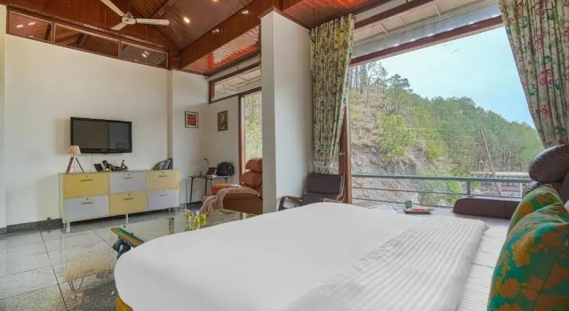 ELIVAAS Dilli House Villa with Pvt pool, Забронировать Вилла Виллы штата Химачал-Прадеш, Вилла