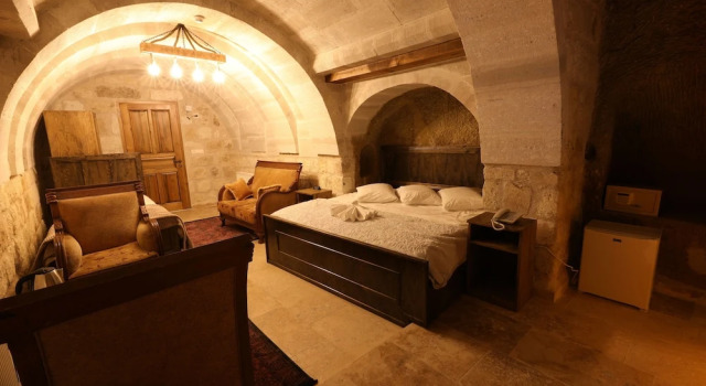 Полулюкс Belenus Cave House