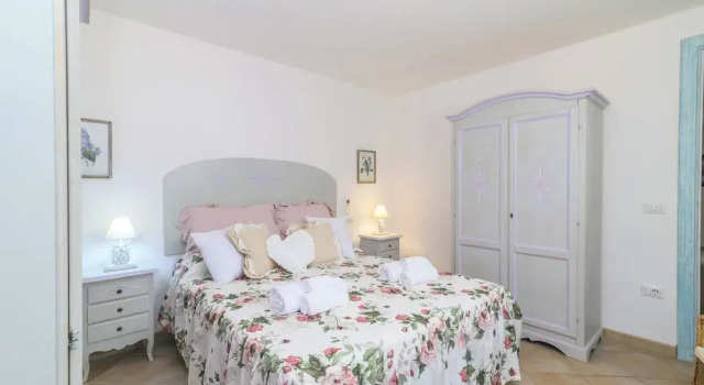 Villa del Golfo, Забронировать Вилла Отели Ольбия с парковкой, рядом с Пляж Ло-Сквало, Парковка