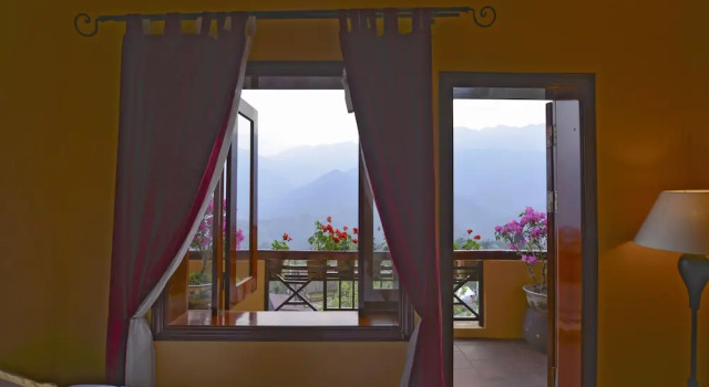 Двухместный номер Deluxe с балконом Chau Long Sapa 2 Hotel