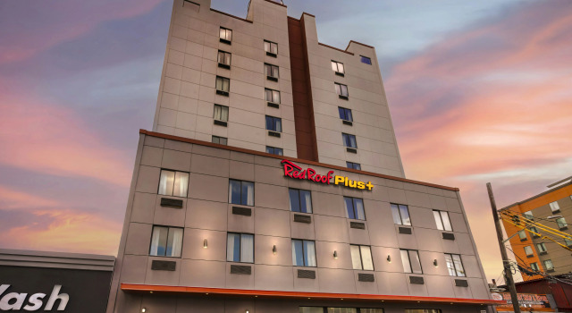 Red Roof Inn PLUS Jamaica, NY - JFK Airport, 预订 酒店 Jamaica 皇后区