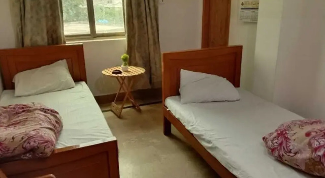 Chinar Guest House, Buchen Sie Pension Rawala Kot Punjab Region