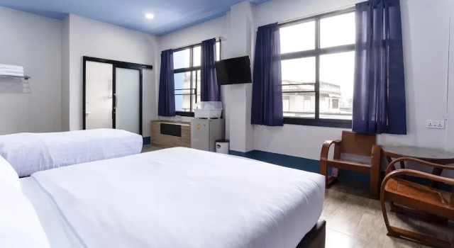 Трёхместный номер Standard Udomsuk Hotel