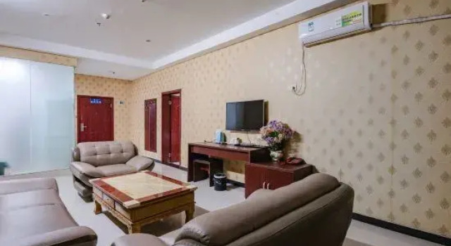 Люкс Deluxe Yucheng Xianghe Express Hotel