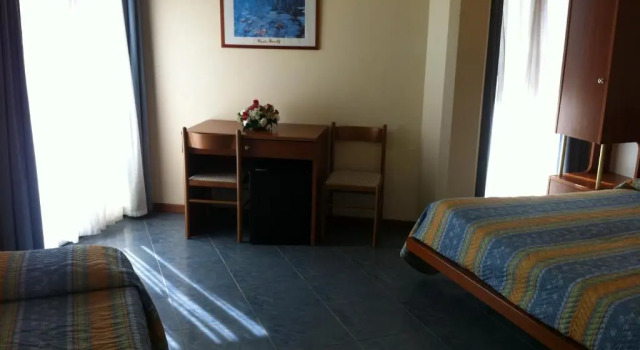 Трёхместный номер Standard Hotel Gabbiano