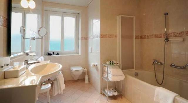 Двухместный полулюкс Superior Best Western Hotel Bellevue au Lac