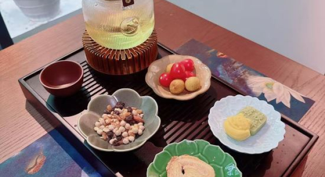 Chengdu Oriental Mehood Lestie Hotel, Book Hotel Hoteller i Sichuan med parkering, Parkering