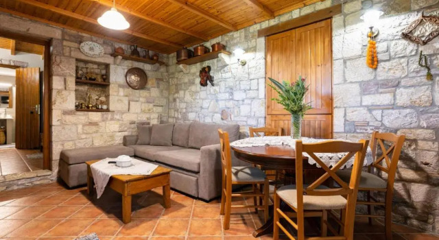 Коттедж Petalidi Olive Garden Stone House near the beach