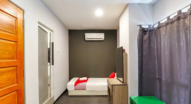 Люкс Superior OYO 89381 Moonnight Hotel