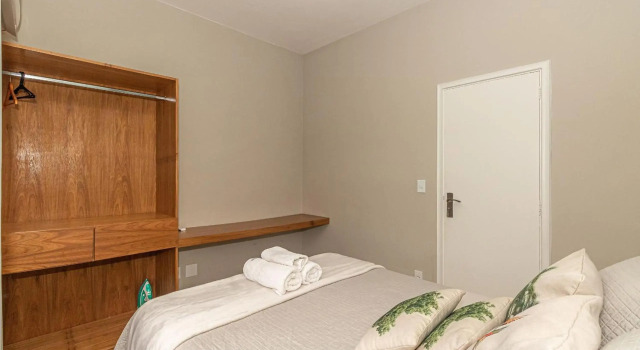 LOFT EM IPANEMA - 100 METROS DA ESTAÇÃO GENERAL OSÓRiO, 200 METROS DA PRAIA, Забронировать Отель Отели штата Рио-де-Жанейро с парковкой, Парковка